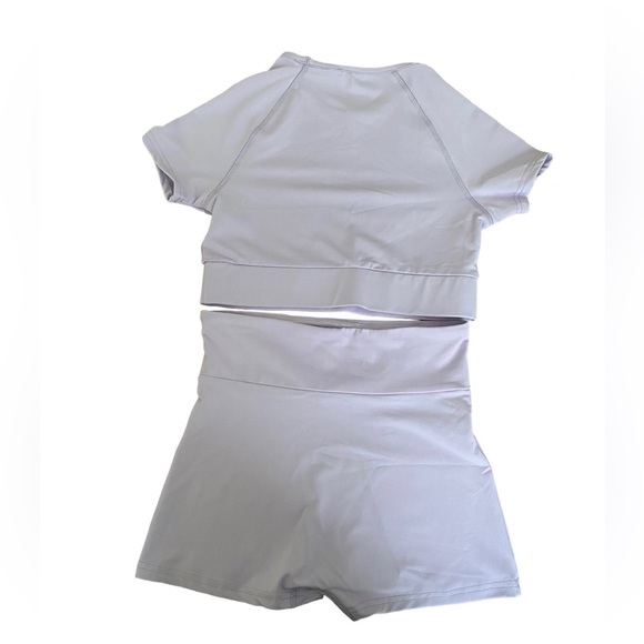 Short Sleeve Crop Top and Biker Shorts Set - Picture 2 of 3